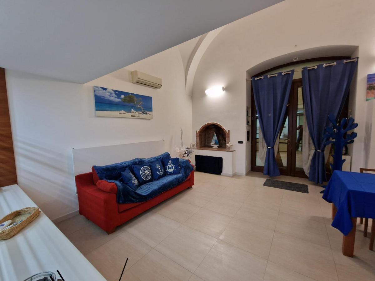 Polignano A Mare: Sulla Piazza Di Domenico Modugno Villa Exterior foto
