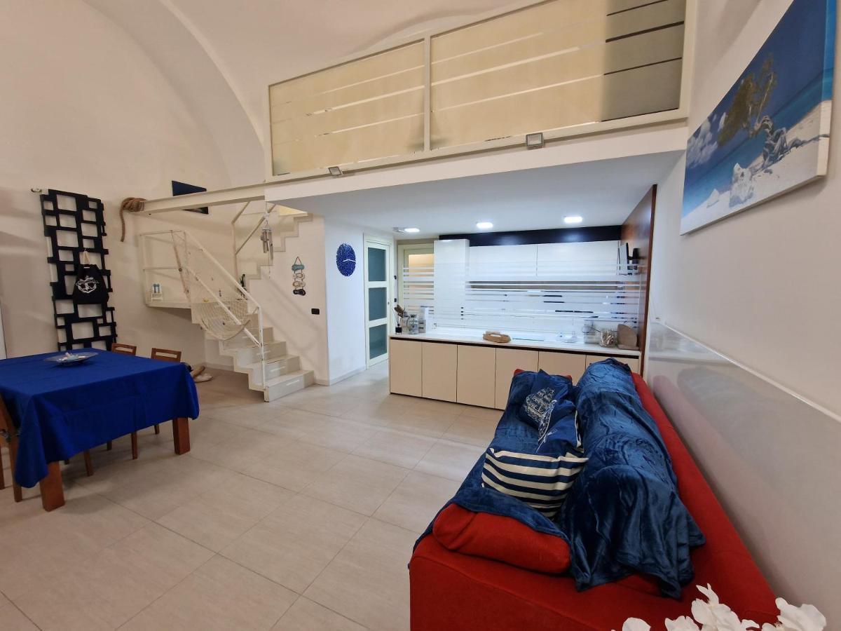 Polignano A Mare: Sulla Piazza Di Domenico Modugno Villa Exterior foto
